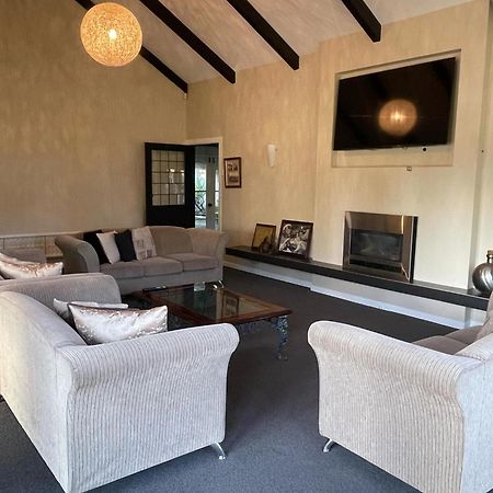 Springfield Rise Lodge - Rotorua Holiday Home 외부 사진